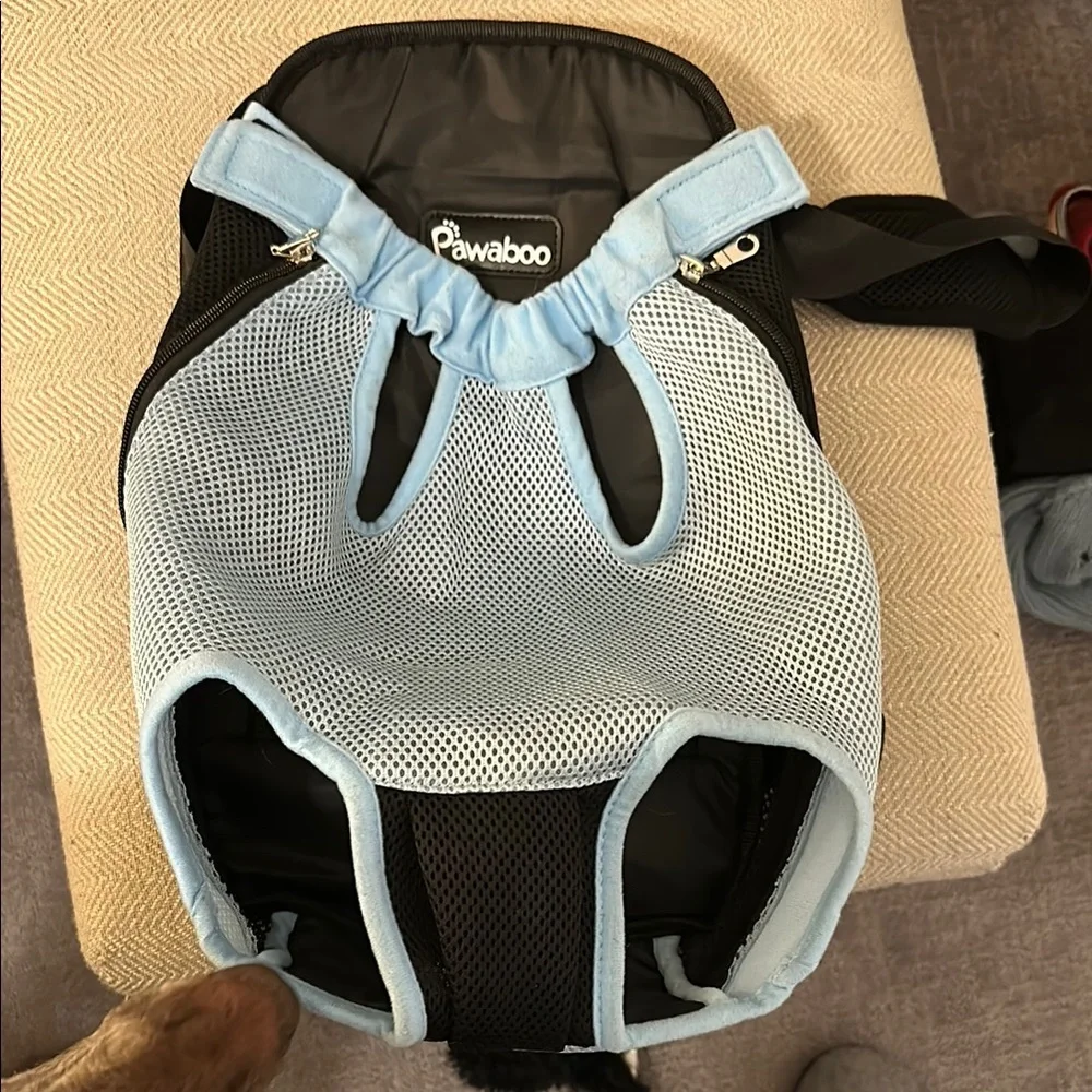 Pawaboo Pet Carrier Backpack - Black and Blue